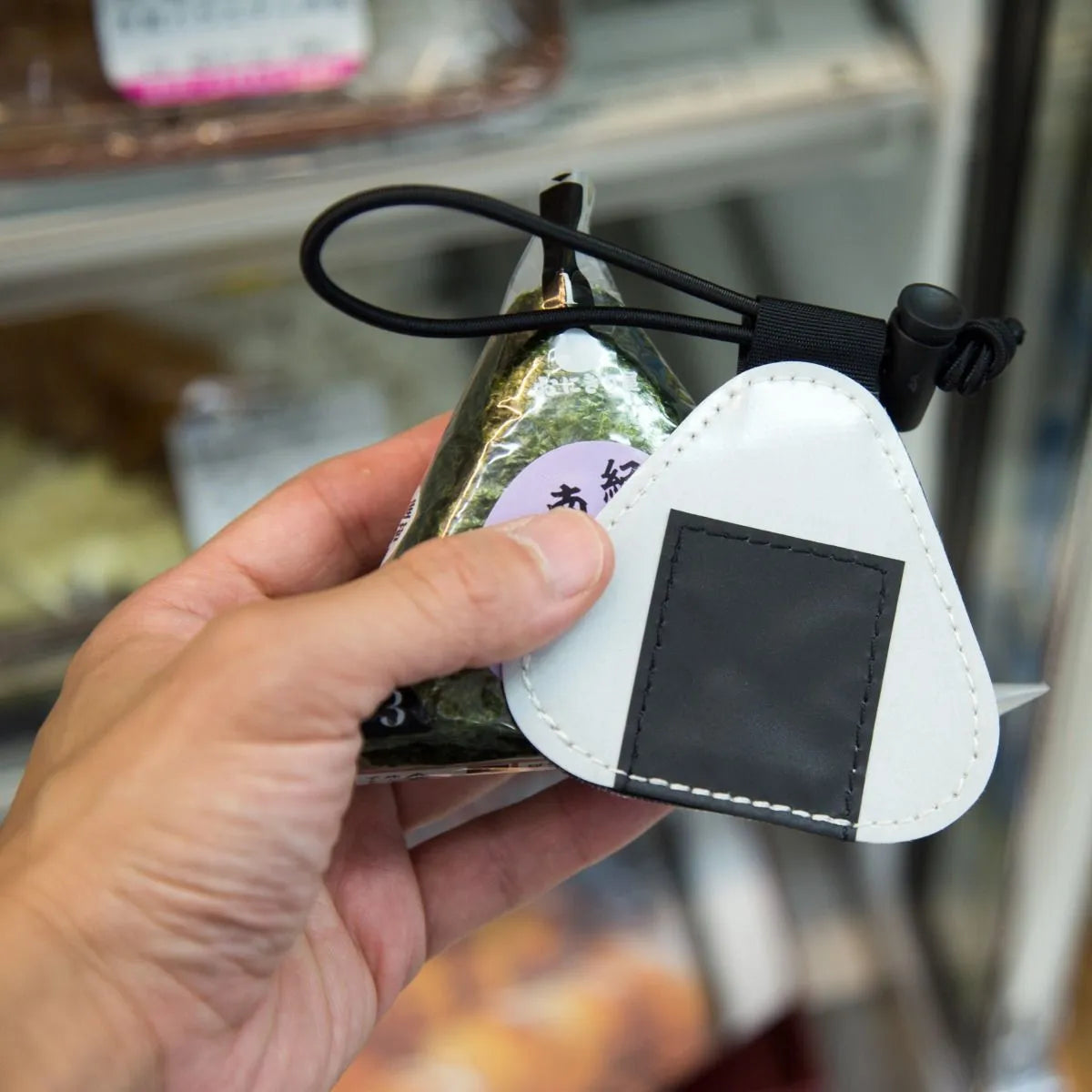 BLUE LUG onigiri reflector、おにぎり型の反射リフレクター
