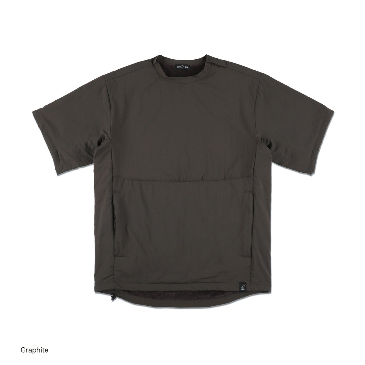 STATIC RADIANT TEE、グラファイトのクルーネックトップス