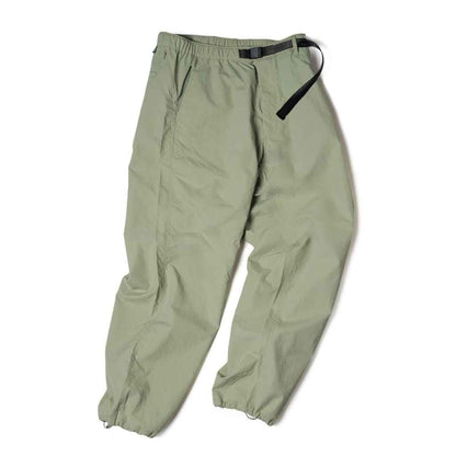 BLUE LUG motion pants、グレーのパンツ