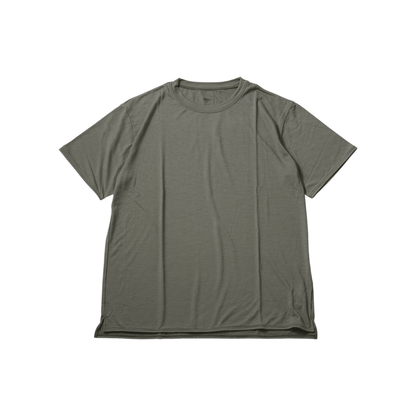 BRING WUNDERWEAR ライトウェイトTシャツ、モスグリーンのTシャツ
