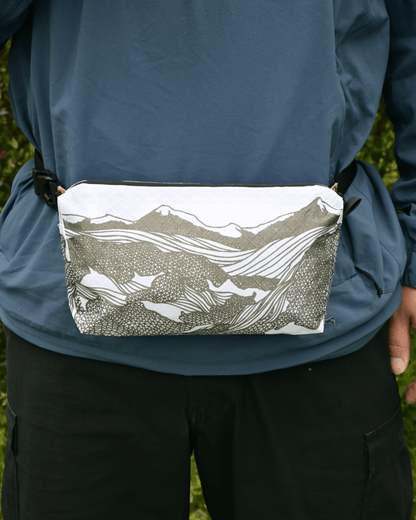 【High Tail Designs】The Ultralight Fanny Pack TX95 / Low Poly - LEISURES 公式オンラインショップ
