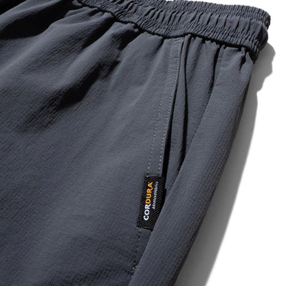 【LEISURES】 Cordura Stretch Pants LEISURES Big Logo / BLACK - LEISURES 公式オンラインショップ
