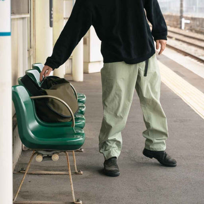 【BLUE LUG】motion pants / olive