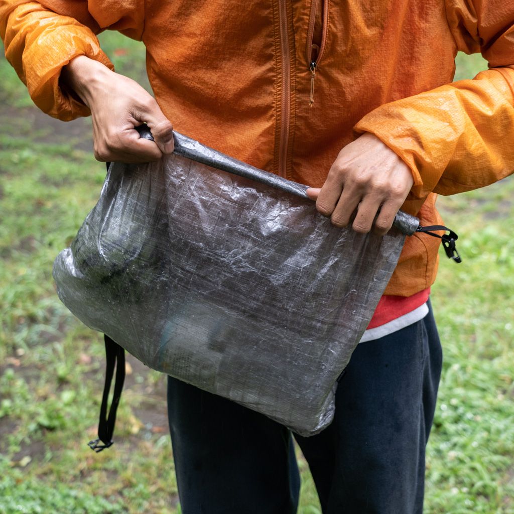 【FAIRWEATHER】packable sacoche (dyneema black)