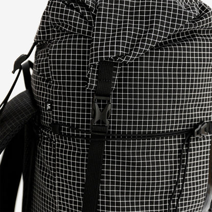 【CAYL】Unmun Grid Black