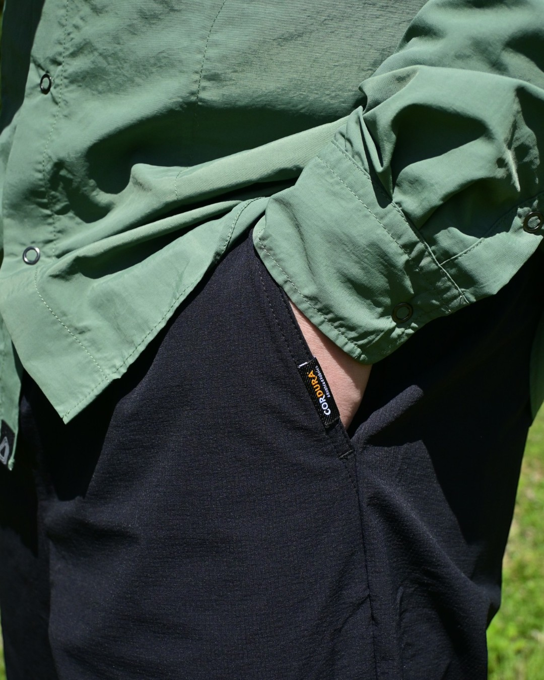 【LEISURES】 Cordura Stretch Pants LEISURES Big Logo / BLACK