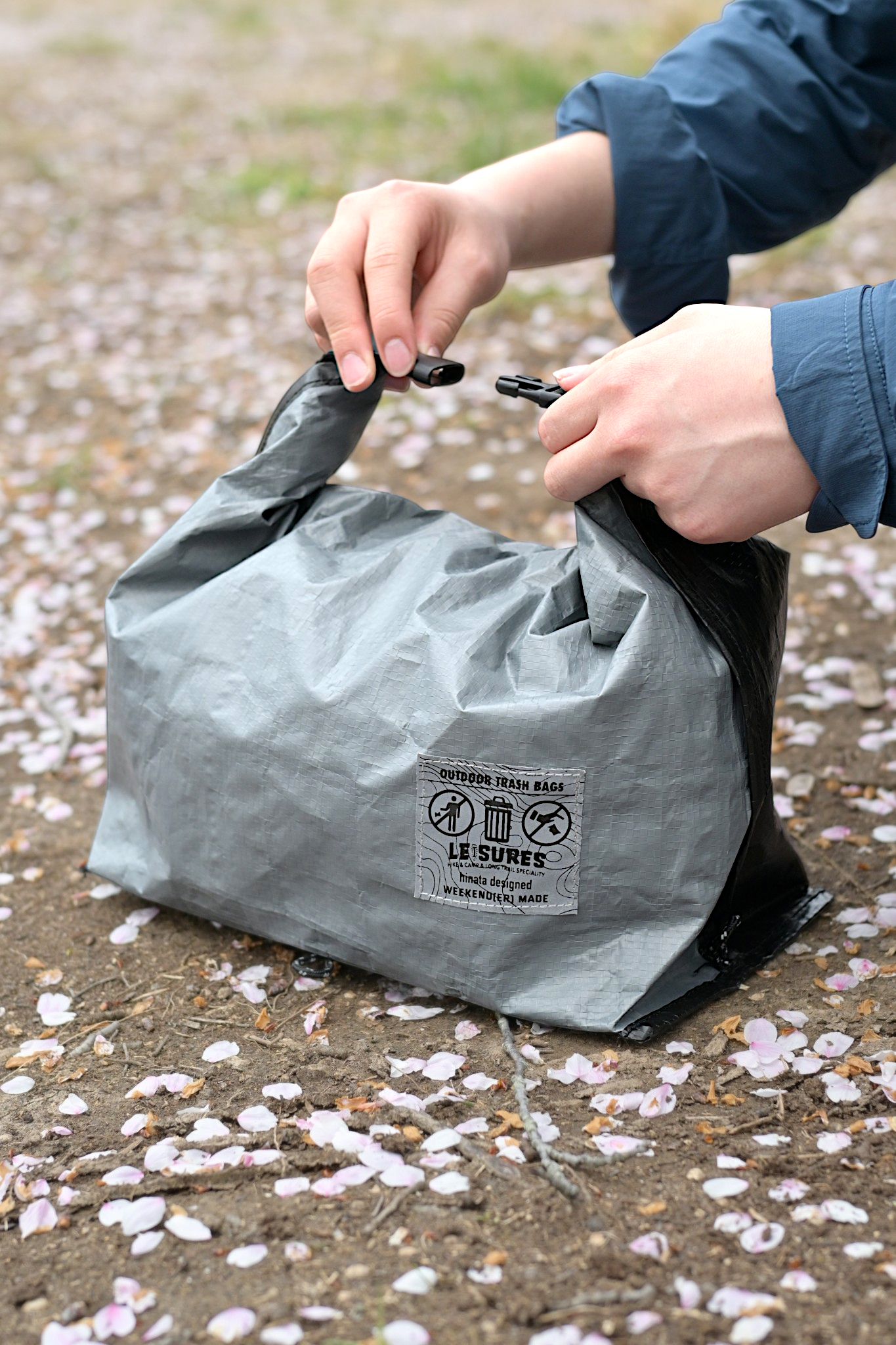 hinata x WEEKEND(ER) x LEISURES】 OUTDOOR TRASH BAG SOLO 