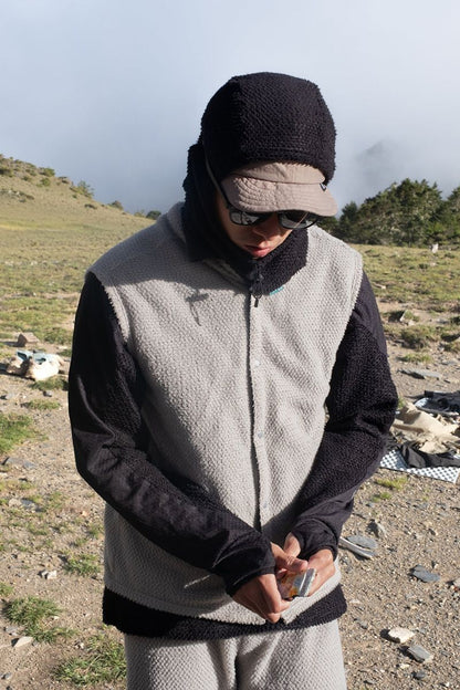 【ULSUS】 Bear Vest / Ghost Gray