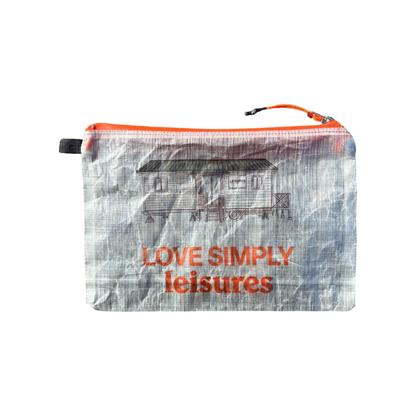 【LEISURES】レジャーズ×スーパーカブ「LOVE SIMPLY」 Pouch