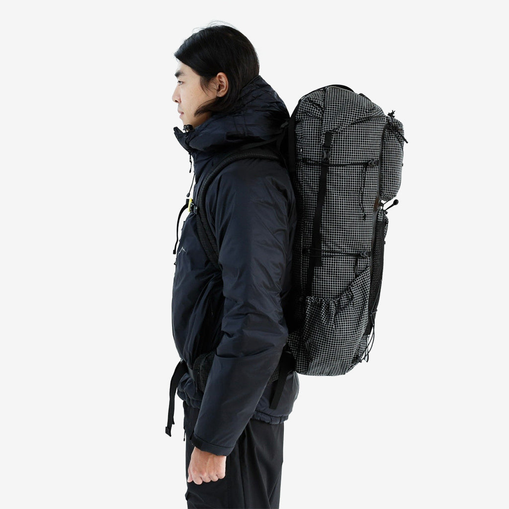 【CAYL】Unmun Grid Black