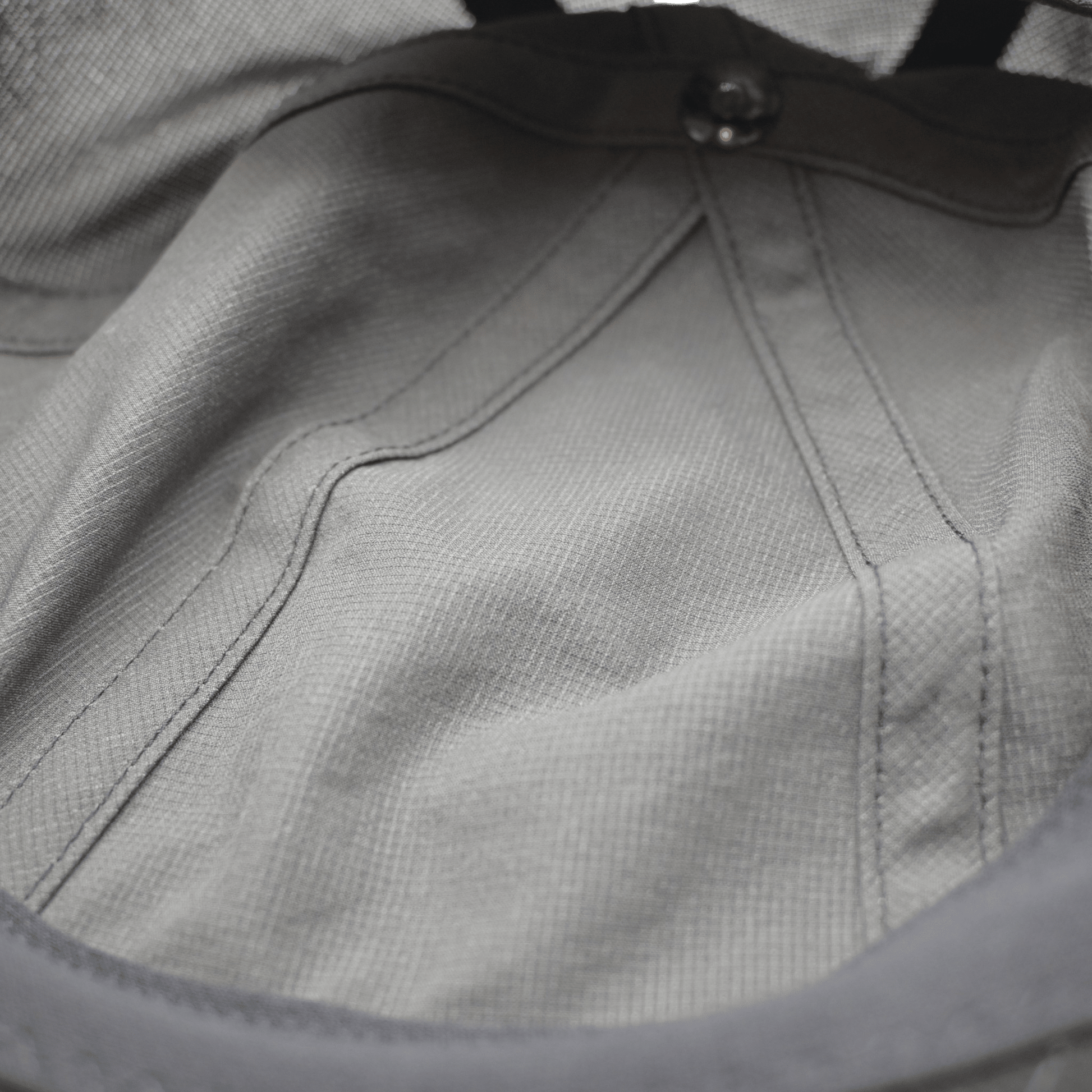 【THE FACTORY MADE】COOL DOTS CURVE VISOR CAP - LEISURES 公式オンラインショップ